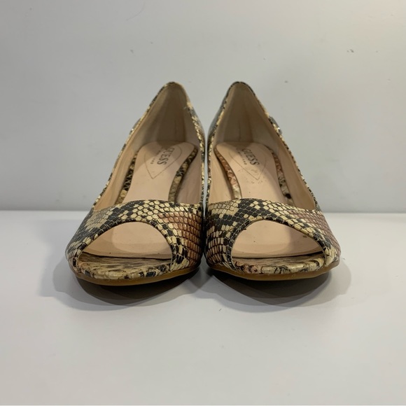 GUESS by Marciano Brown Tan Snakeskin Print Open Toe Kitty Heels Shoes Size 6 - Picture 13 of 13